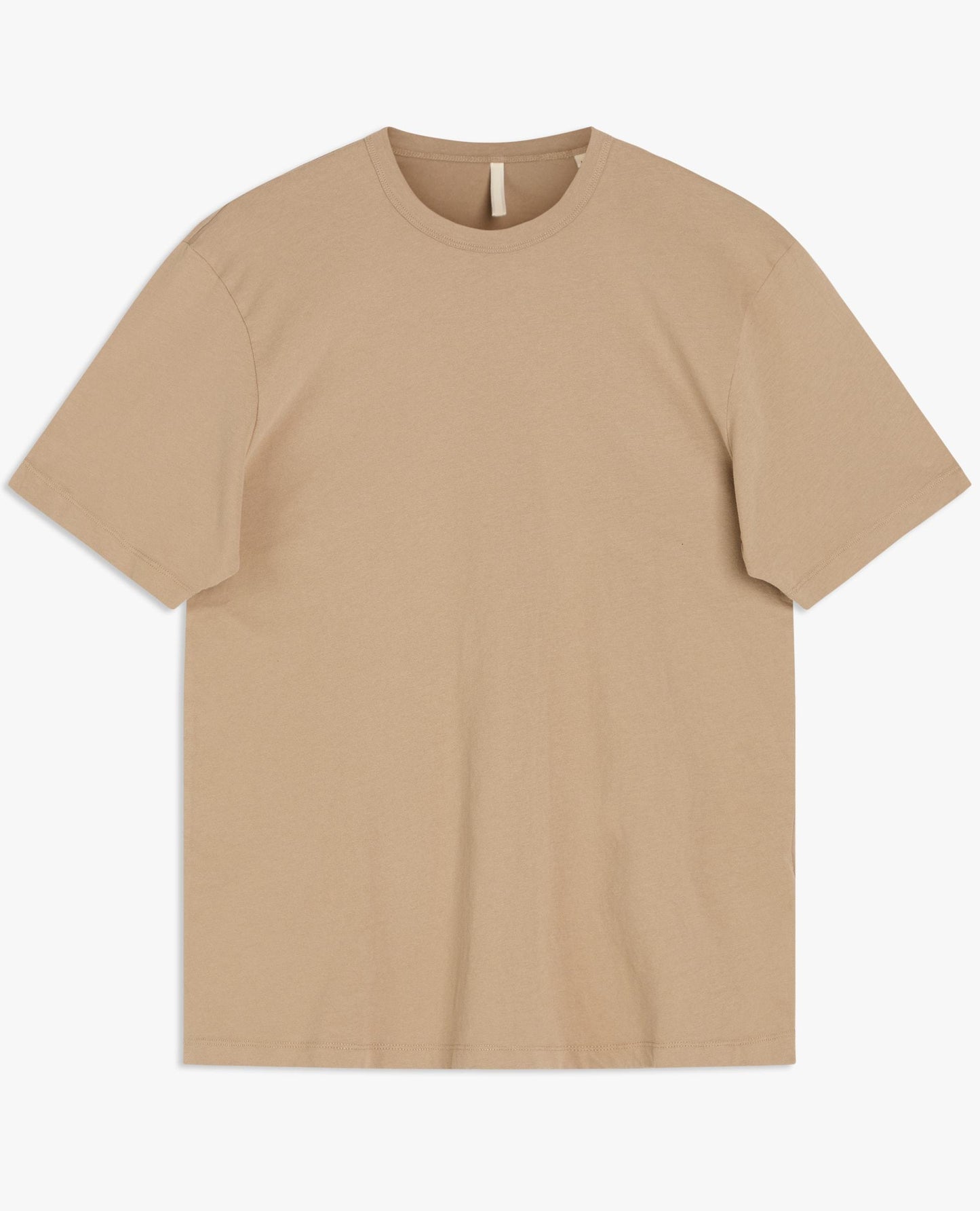 DAY TEE . DARK SAND